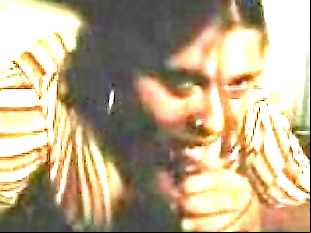 Innocent Tamil Aunty Give Hot Handjob To Young Man